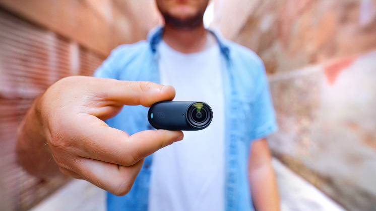 Insta360 GO 3S petite caméraS de la taille d'un pouce